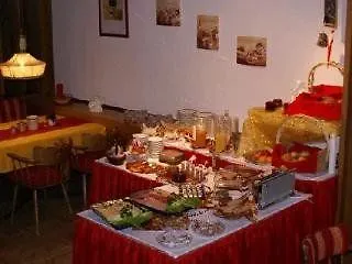 Gasthof Cafe Hochstadt 2*
